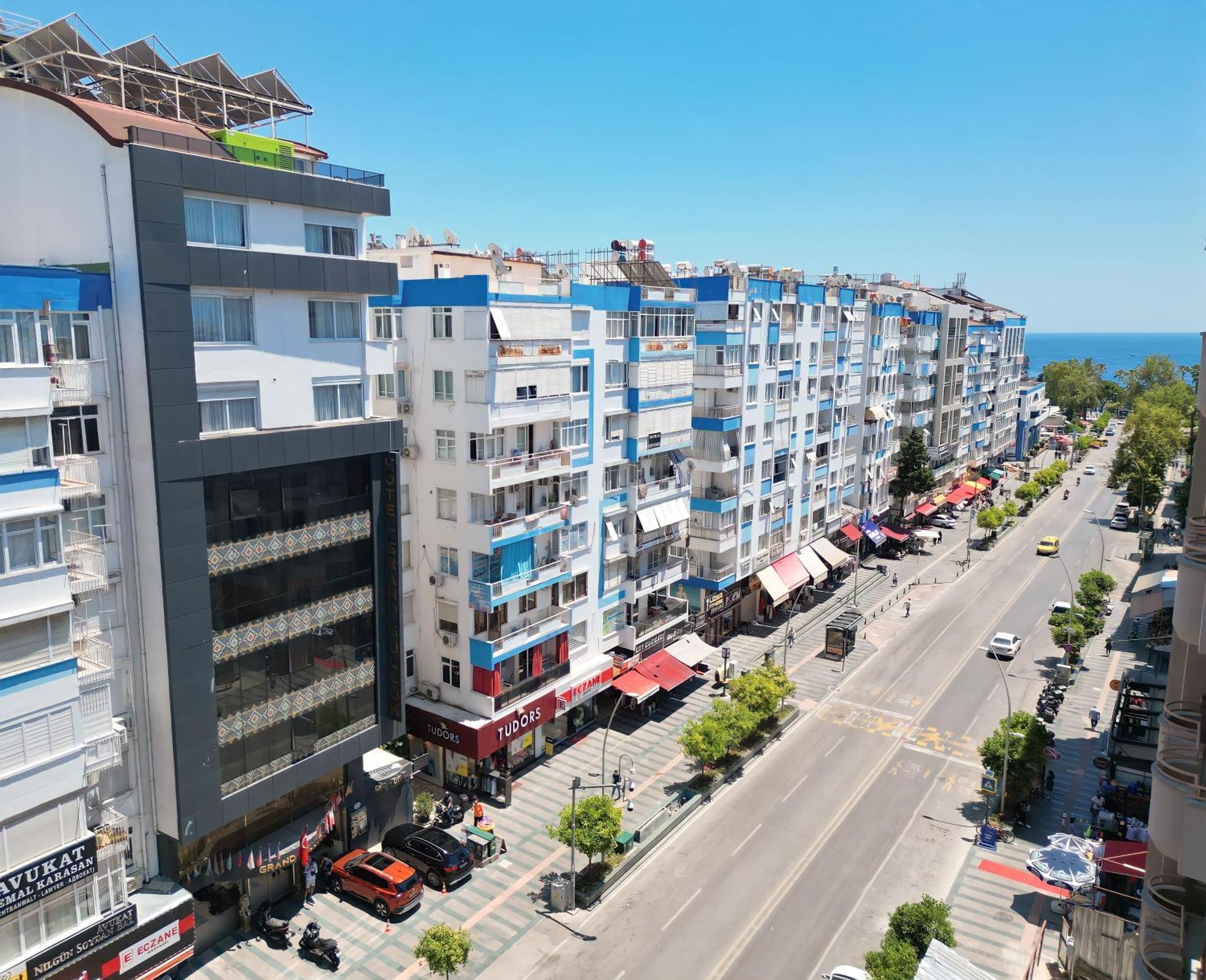 Grand Gulluk Hotel & Spa City Center Анталья Экстерьер фото